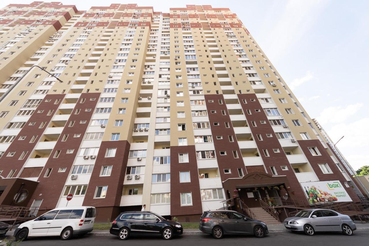 Новая Квартира Переулок Ясиноватский 11 Kiev Eksteriør bilde
